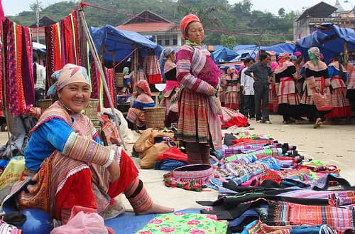 marche-ethnique-sapa-laocai-hagiang